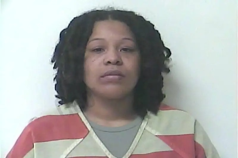 Mhina Hammons Mugshots