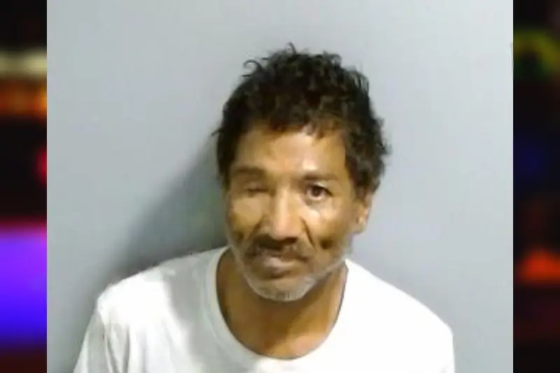 Robert Mendez Mugshots