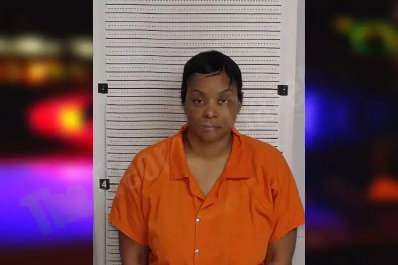 Roslyn Holmes Mugshots