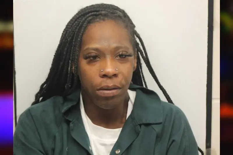 Shaniquita Frazier Mugshots