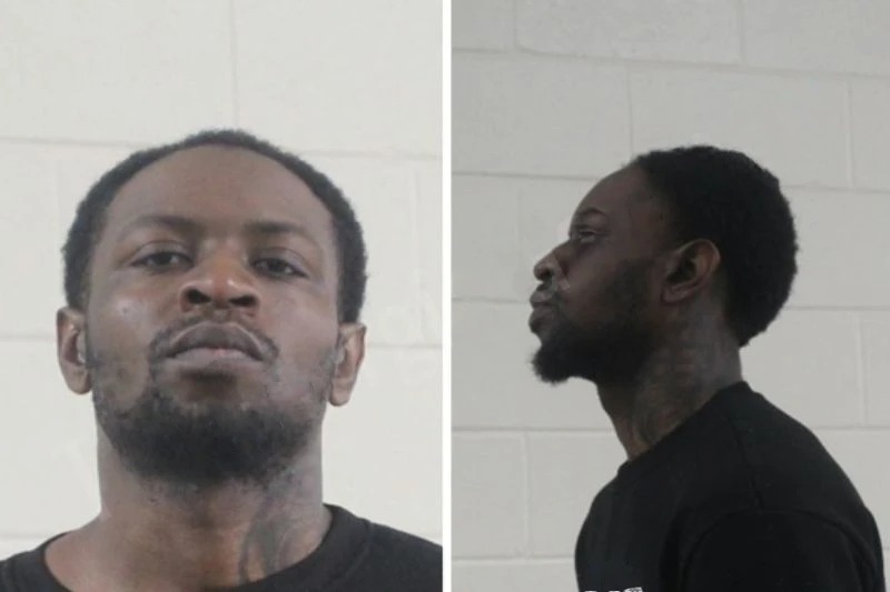 Dekavian Owens Mugshots