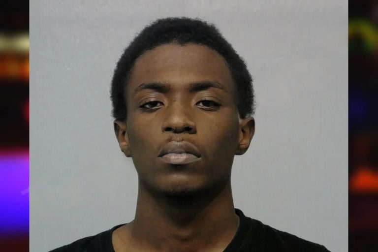 Dekendre Holloway mugshot – Bibb County , Georgia Dekendre Holloway