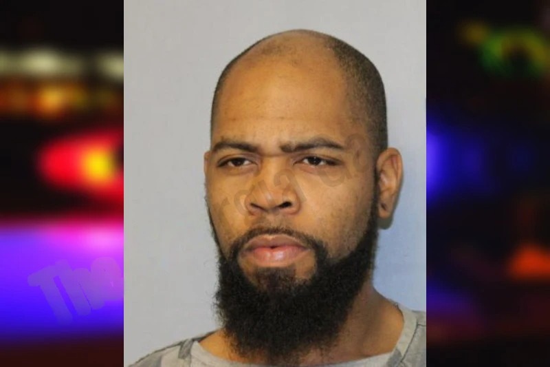 Deshun Giles mugshot