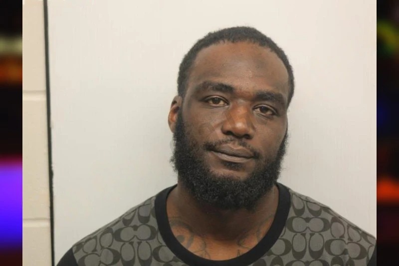 Dominique Giles mugshot