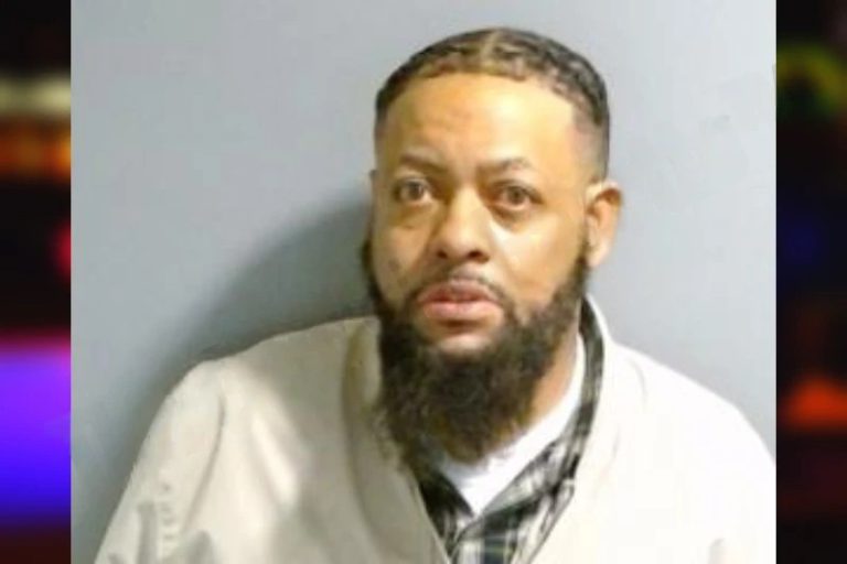 Dontez Brown mugshot – Fulton County , Georgia Dontez Brown