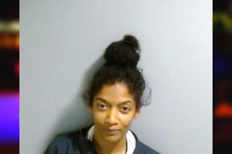 Paula Gomes mugshot