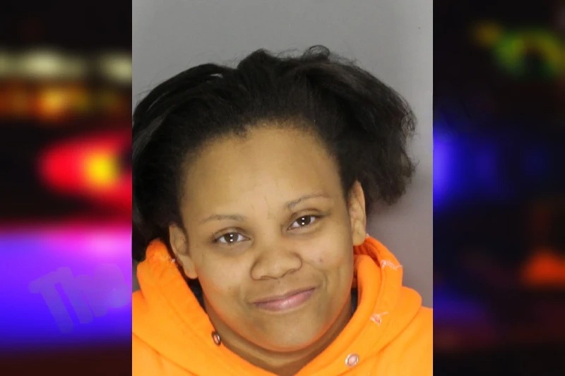 Rosheka Nichols Mugshots