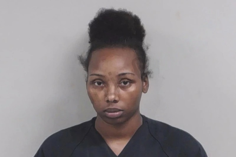 Sirenity Lewis mugshot