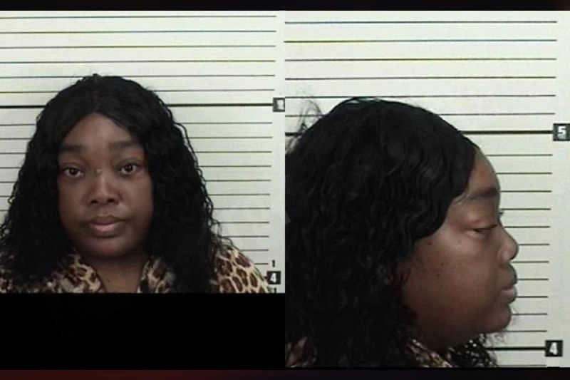 Tyechia Woodard Mugshots