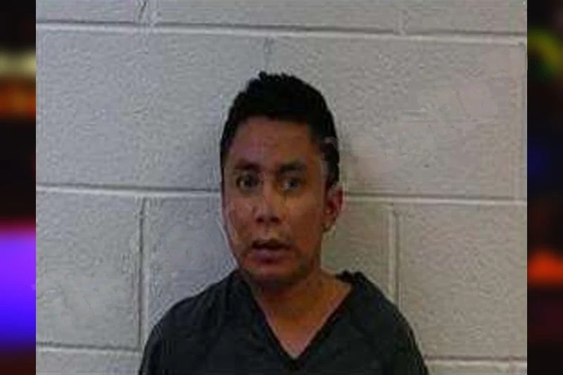 Walter Mendez Ordonez Mugshots