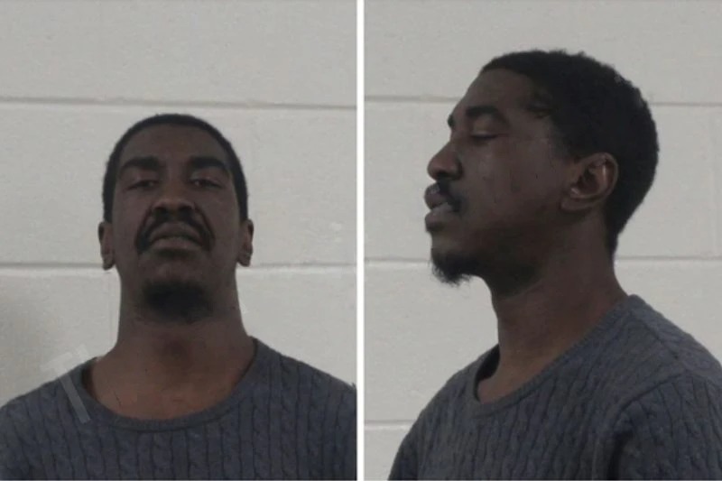 Ytavios Jones Mugshots