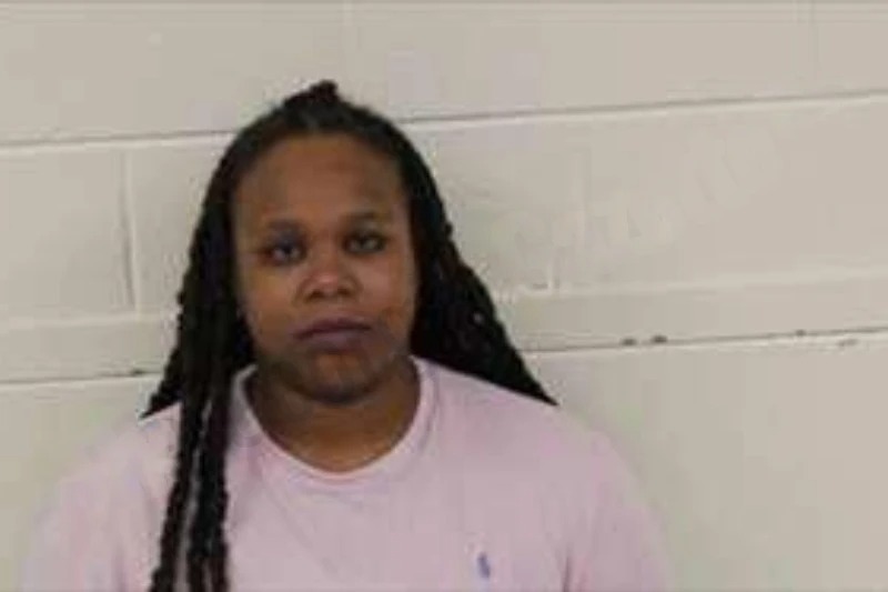 Alaysheia Adams Mugshots