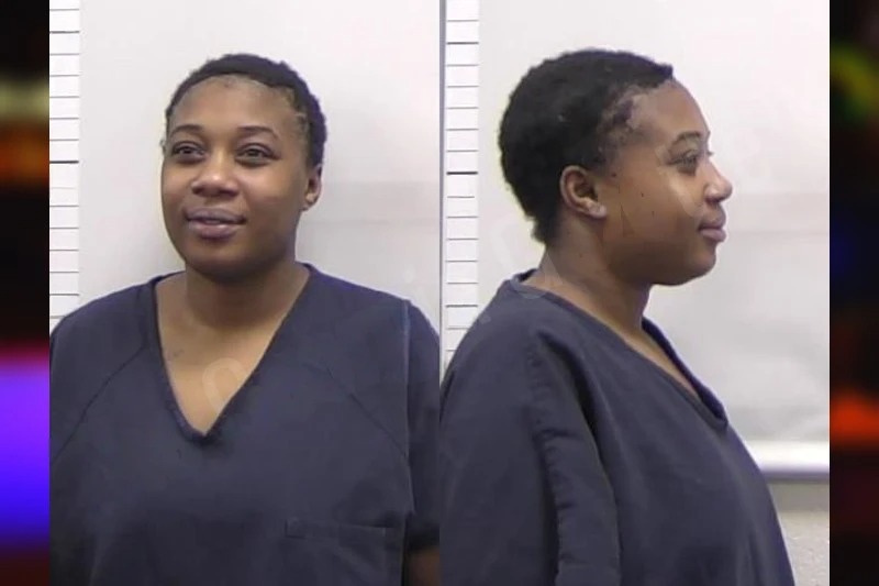 Alyzza Brown mugshot