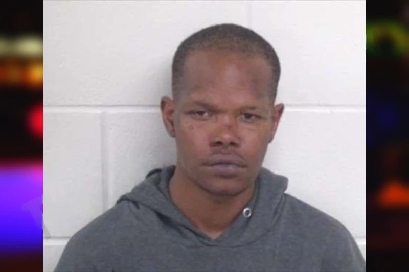 Branquavius Robinson Mugshots