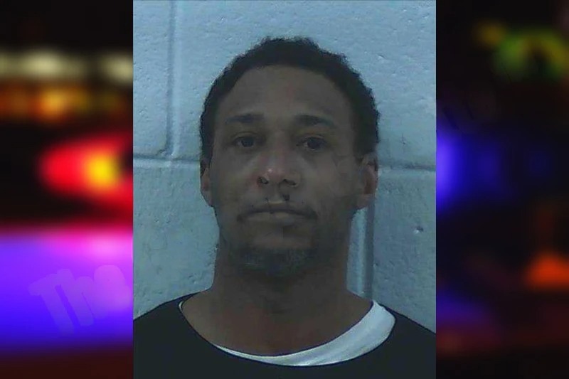 Cornelious Giles mugshot