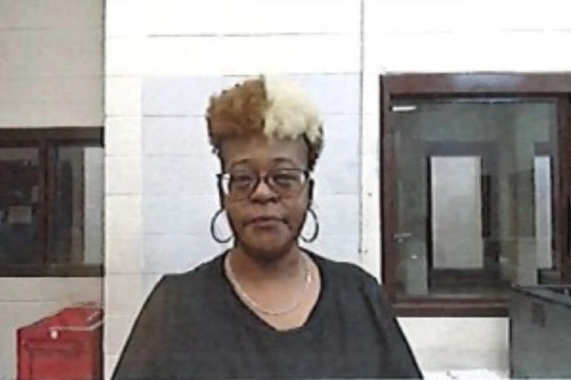 Izandra Williams Mugshots