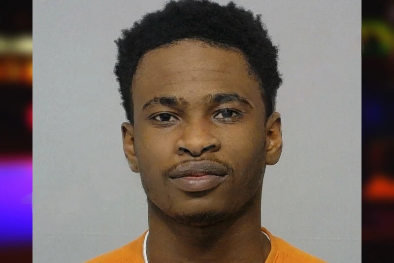 Jaravi Leathers Mugshots