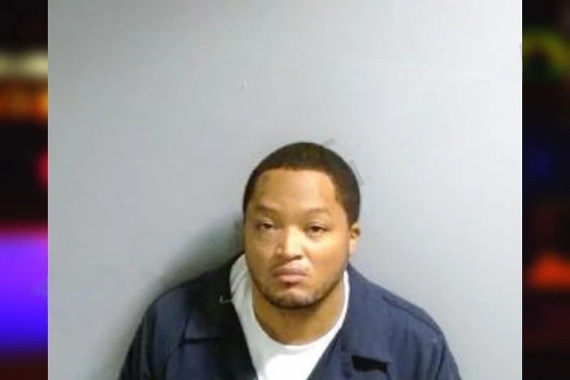 Jemarcus Acholes Mugshots