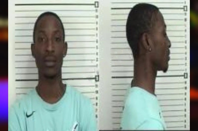 Justin Davis Mugshots