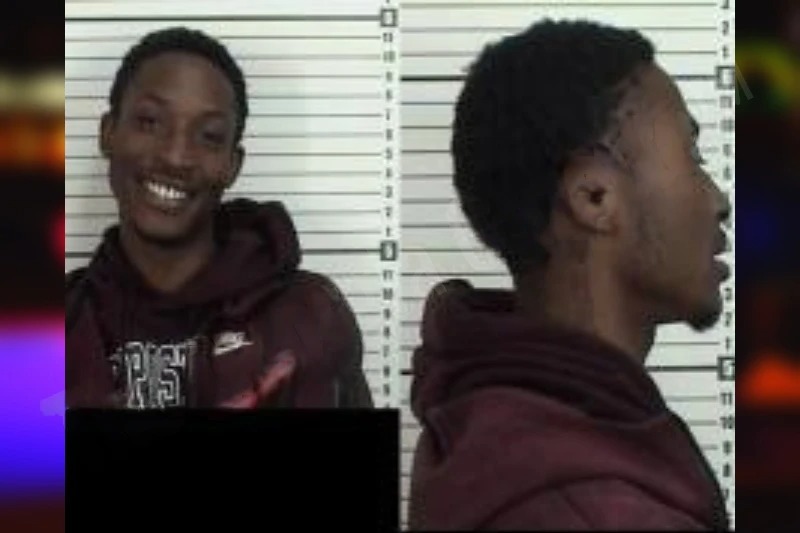 Justin Davis mugshot