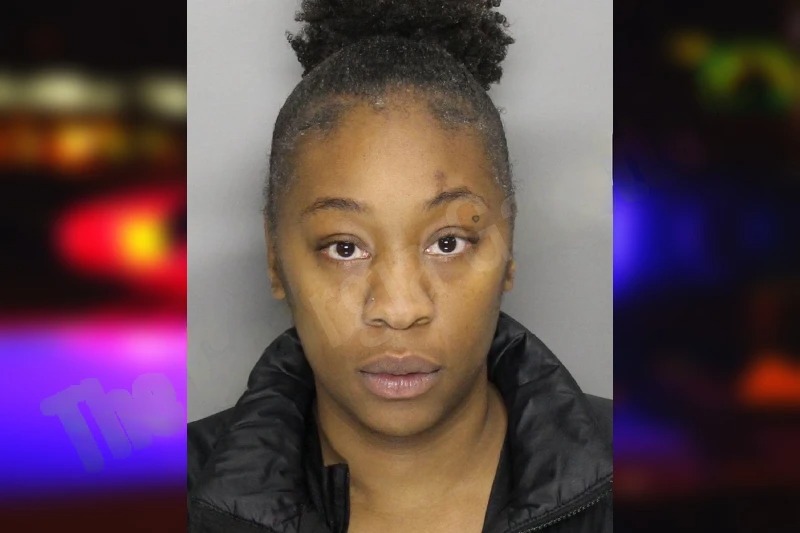 Kadeidre White mugshot