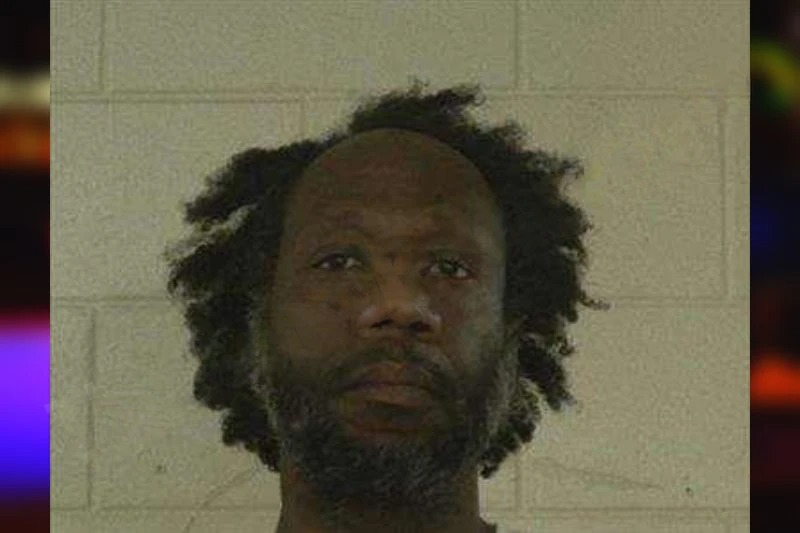 Lamar Holden mugshot