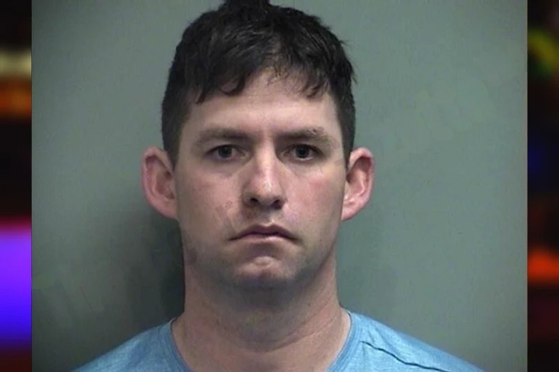 Michael Tomlinson Mugshots