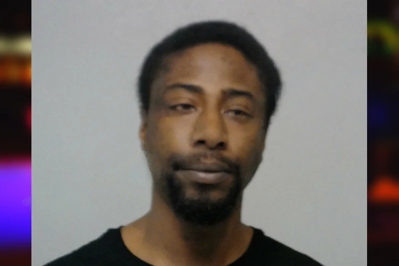 Montavius Holt Mugshots