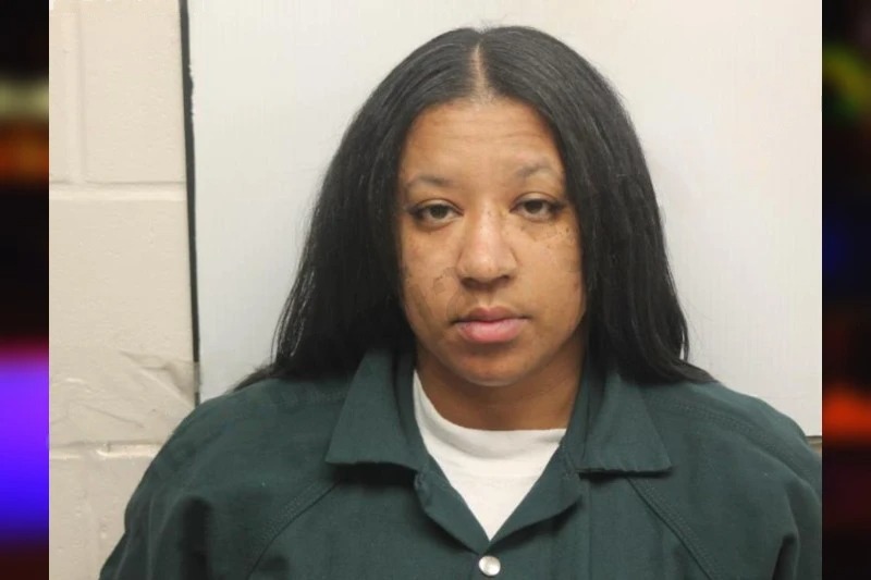 Nicole Roberts mugshot