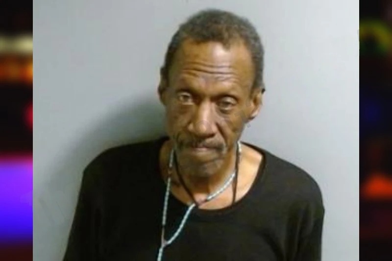 Robert Favors mugshot