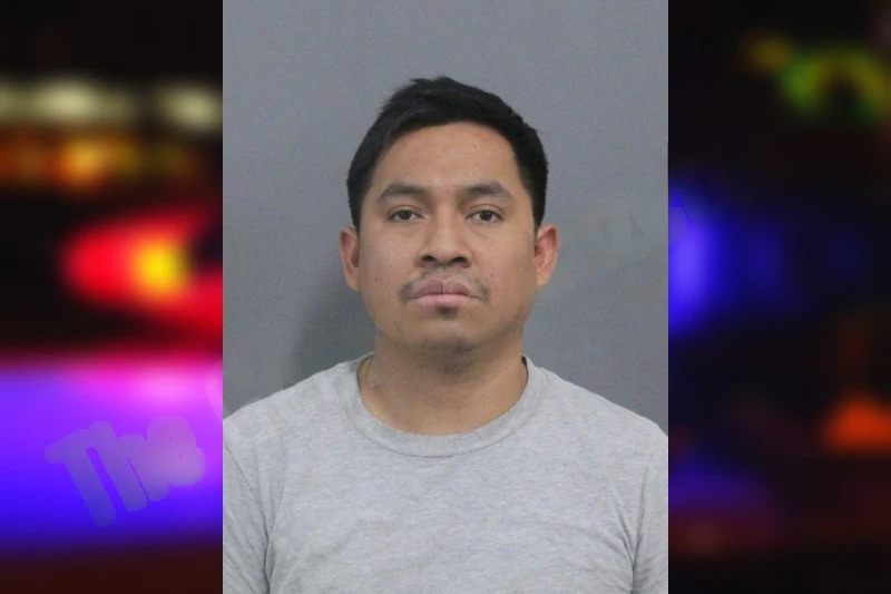 Roberto Hernandez mugshot