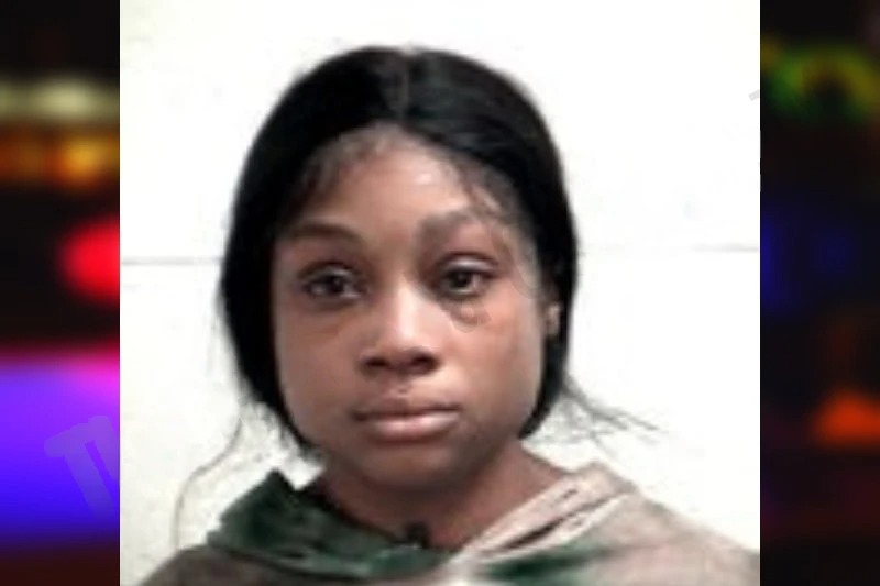 Shantelle Daniels Mugshots