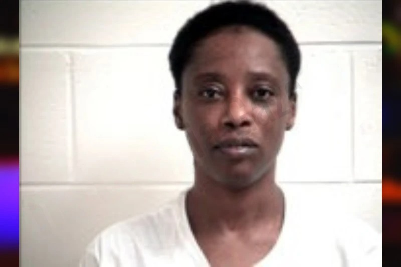 Tanya Robertson mugshot