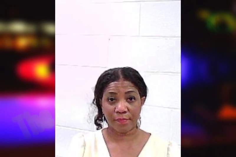 Tiffiney Mungroo Mugshots