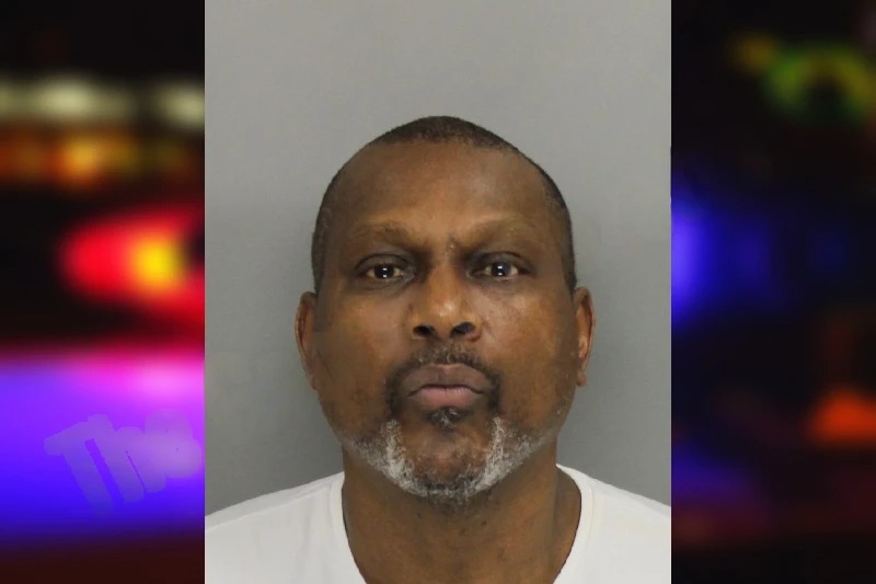 Travis Roberts Mugshots