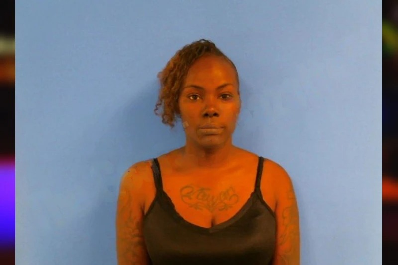 Troyvelle Sharpe Mugshots