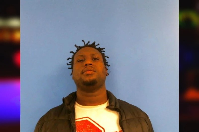 Tyveion Hutchins Mugshots