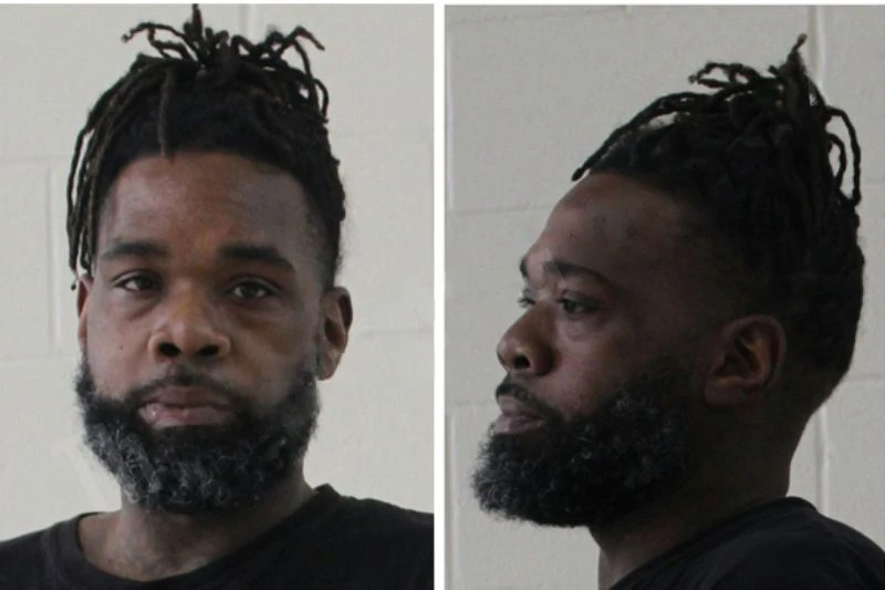 Amechi Jones Mugshots
