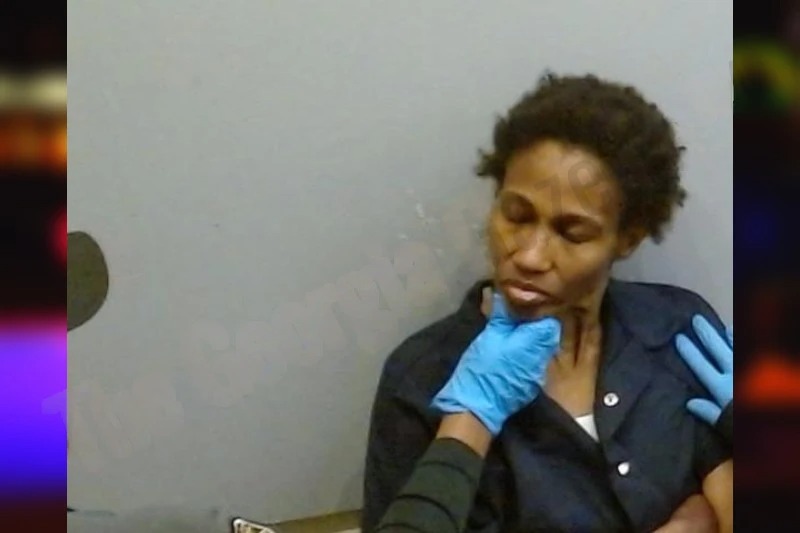 Aretha Crowder Mugshots