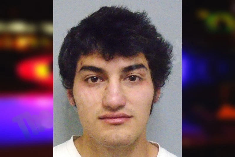 Cesar Vivanco Mugshots