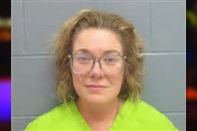 Julie Garwood Mugshots