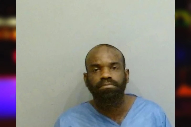 Mark Binnis Mugshots