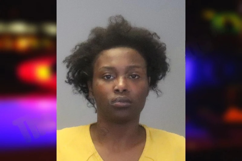 Quanevia Landrum Mugshots