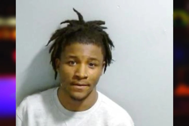 Sadaqua Holmes mugshot