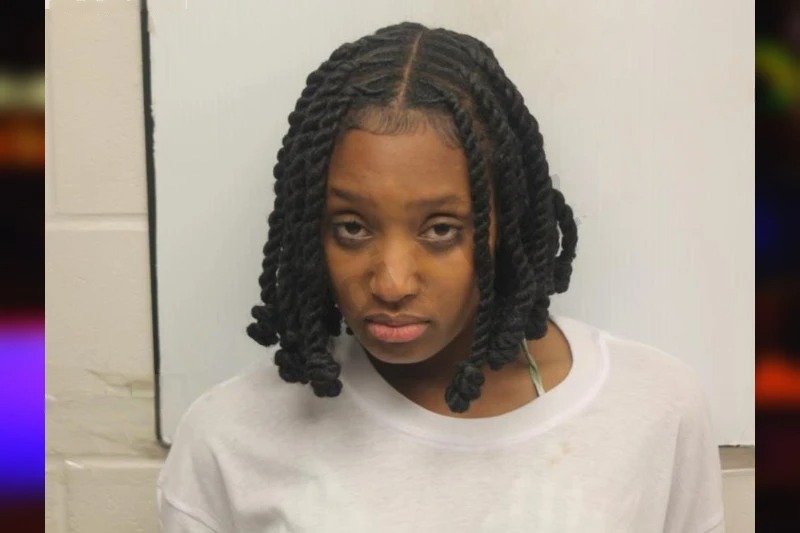 Torriah Burns Mugshots