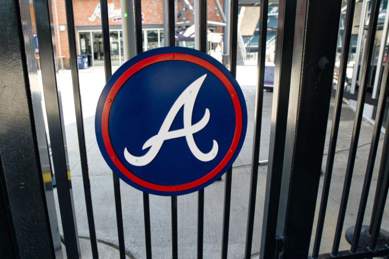 ATLANTA BRAVES ADD HÉCTOR NERIS, BRING BACK CRAIG KIMBREL TO BOLSTER BULLPEN