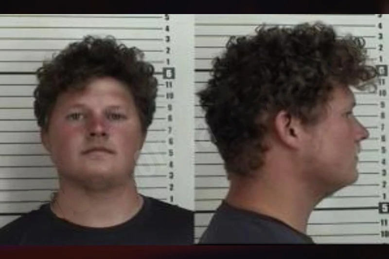 Christopher Roberts Mugshots