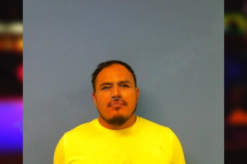 Edrein Robles-Dominguez Mugshots