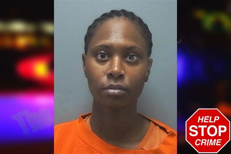 Iyanna Carlies Mugshots