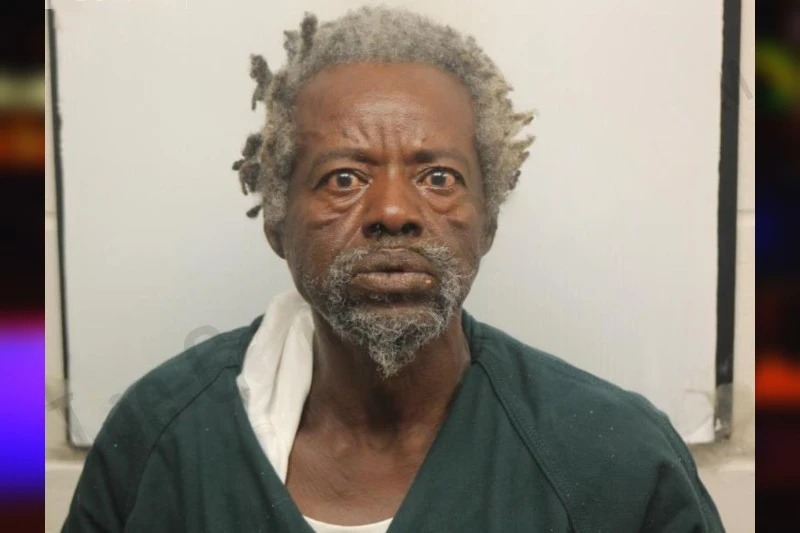 Johnnie Chisholm Mugshots